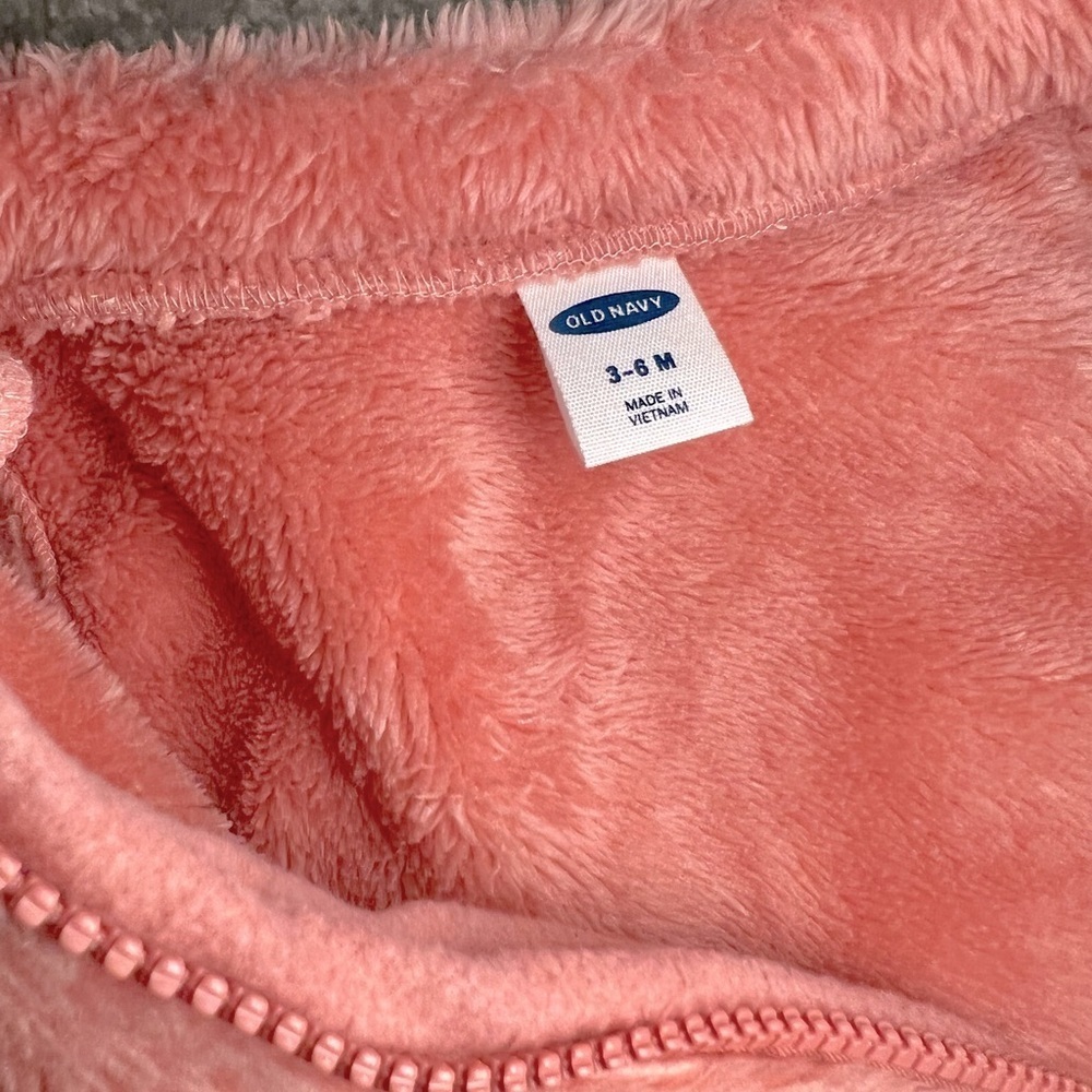 Baby Girl Faux Fur Vest​ - Picture 3 of 4